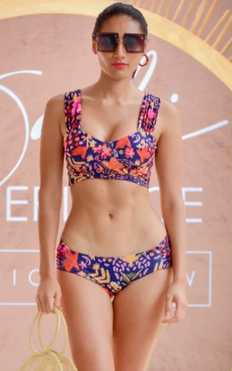 Top Halter Lebanese