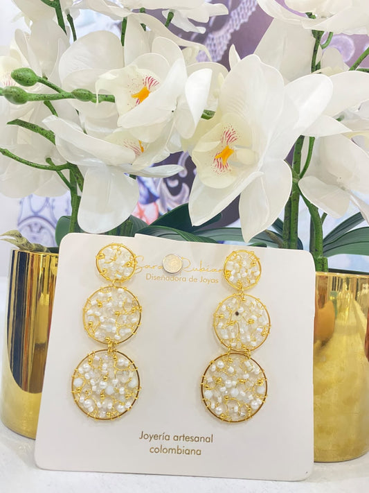 Aretes largos dorados