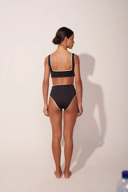 Top Deportivo  The Hidden Black Pearl